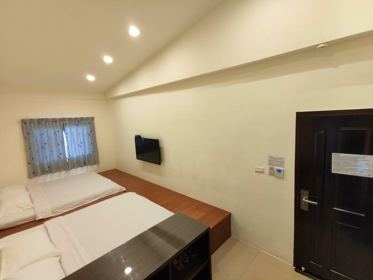 Feng Homestay Zhongpu Екстер'єр фото